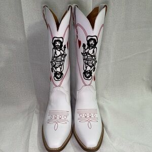 Women's Dingo Queen A Hearts Western Boots